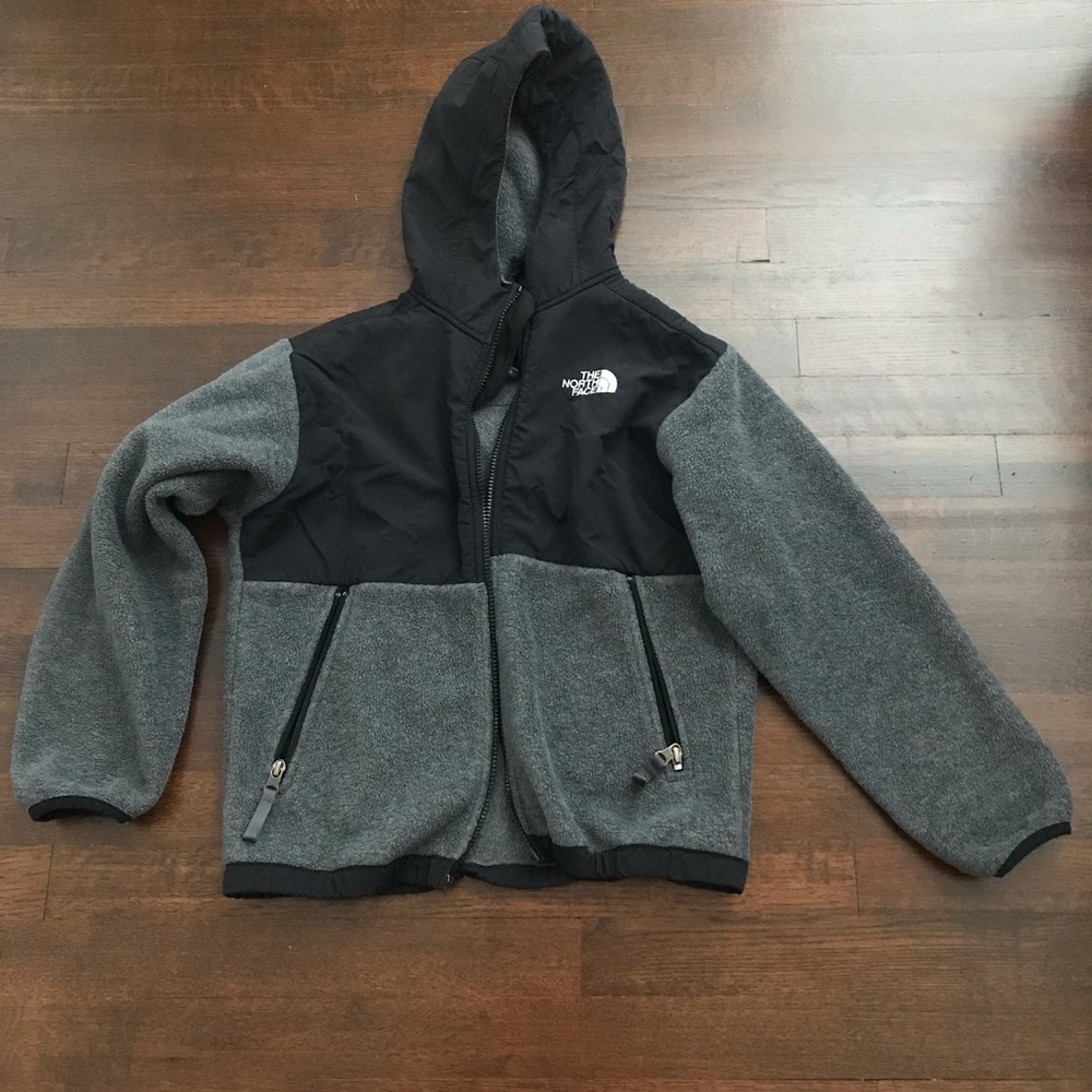 Boys North Face coat size 10/12
